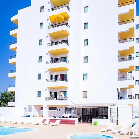 1 Bed With Pool *