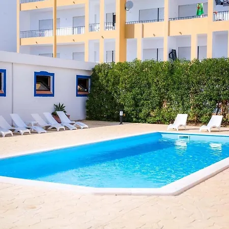 1 Bed With Pool Lägenhet *