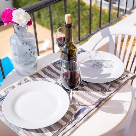 1 Bed With Pool * Lagos